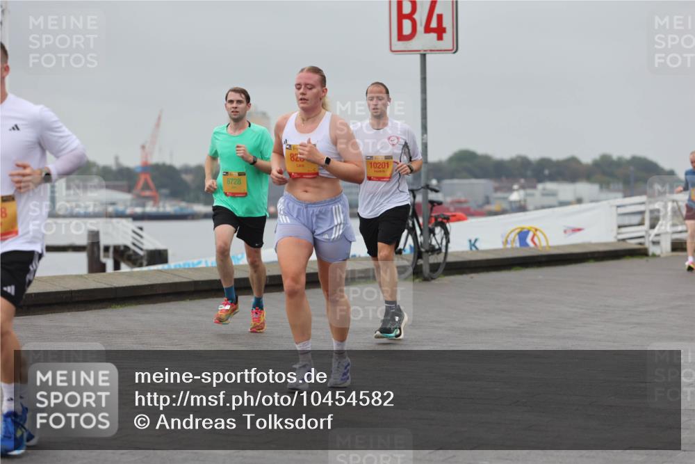 13.09.2026 - Kiel Lauf Andreas Tolksdorf http://msf.ph/oto/10454582 13.09.2026 11:54:39 Kiellinie 8, 19, 8728, 825, 10201, 4 meine-sportfotos.de