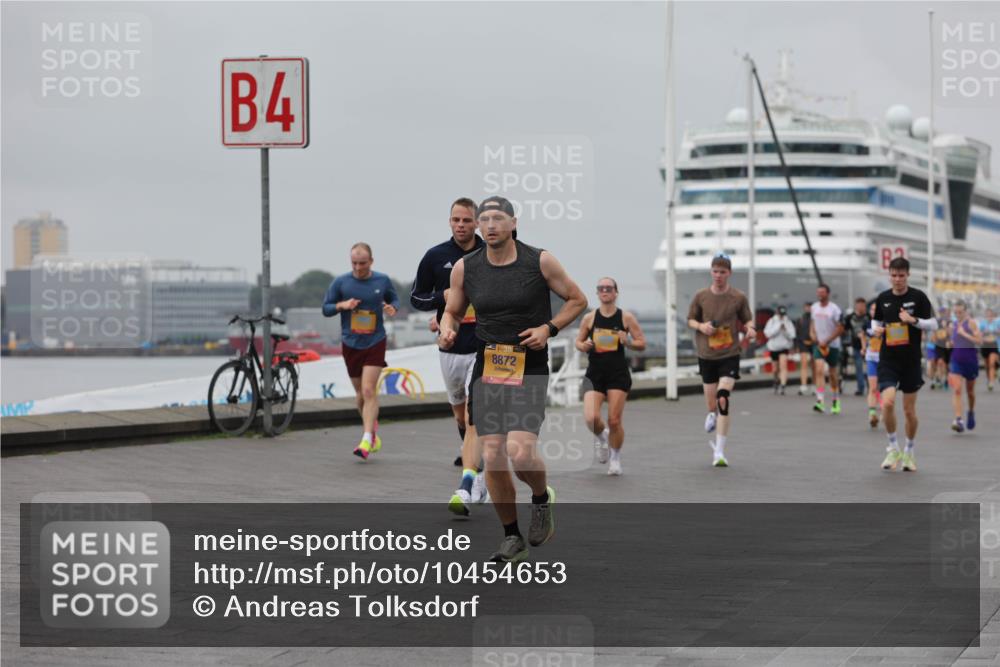 13.09.2026 - Kiel Lauf Andreas Tolksdorf http://msf.ph/oto/10454653 13.09.2026 11:54:43 Kiellinie 4, 39, 8872 meine-sportfotos.de