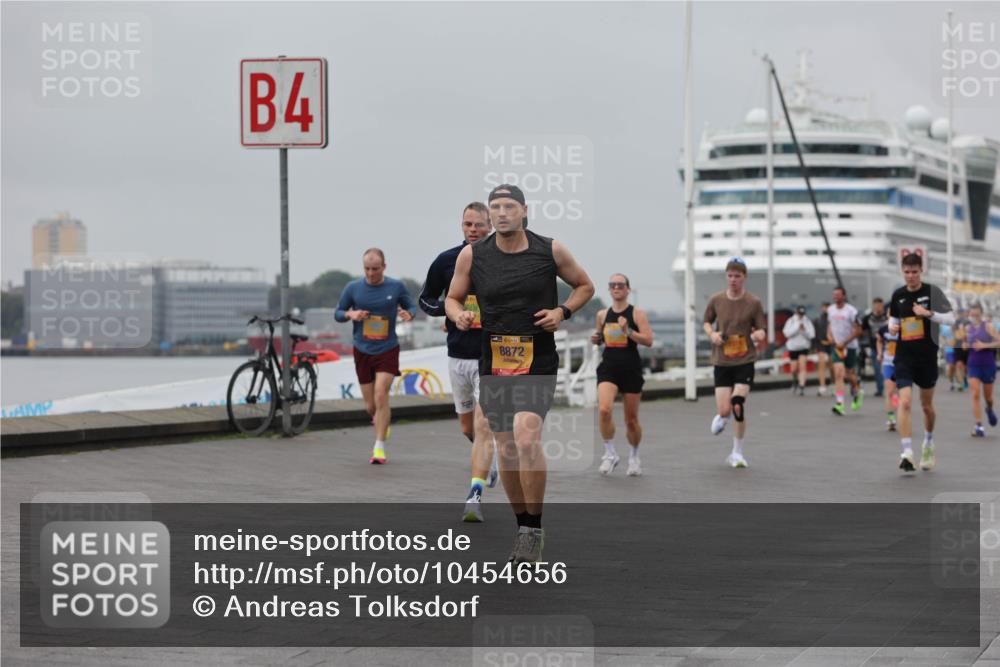 13.09.2026 - Kiel Lauf Andreas Tolksdorf http://msf.ph/oto/10454656 13.09.2026 11:54:43 Kiellinie 4, 38, 8872 meine-sportfotos.de