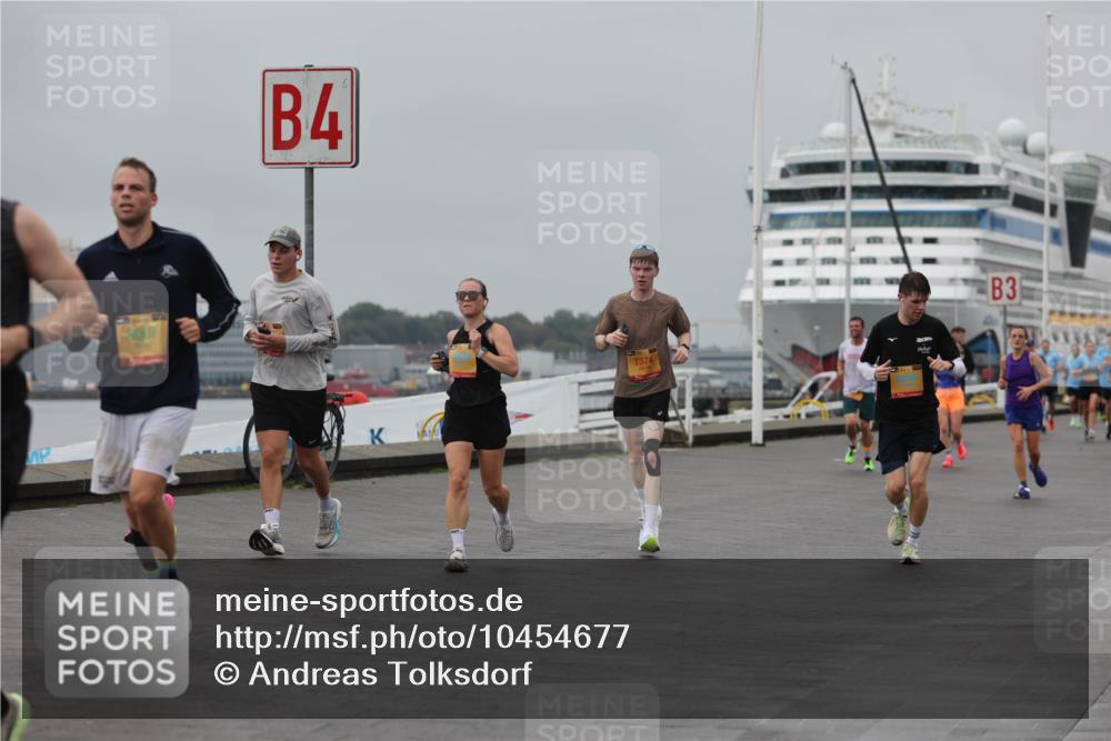 13.09.2026 - Kiel Lauf Andreas Tolksdorf http://msf.ph/oto/10454677 13.09.2026 11:54:45 Kiellinie 8007, 4, 7374, 3 meine-sportfotos.de