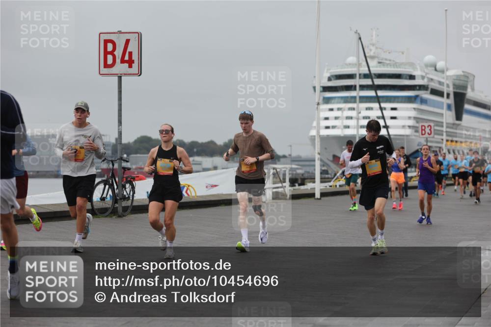 13.09.2026 - Kiel Lauf Andreas Tolksdorf http://msf.ph/oto/10454696 13.09.2026 11:54:46 Kiellinie 4, 3 meine-sportfotos.de