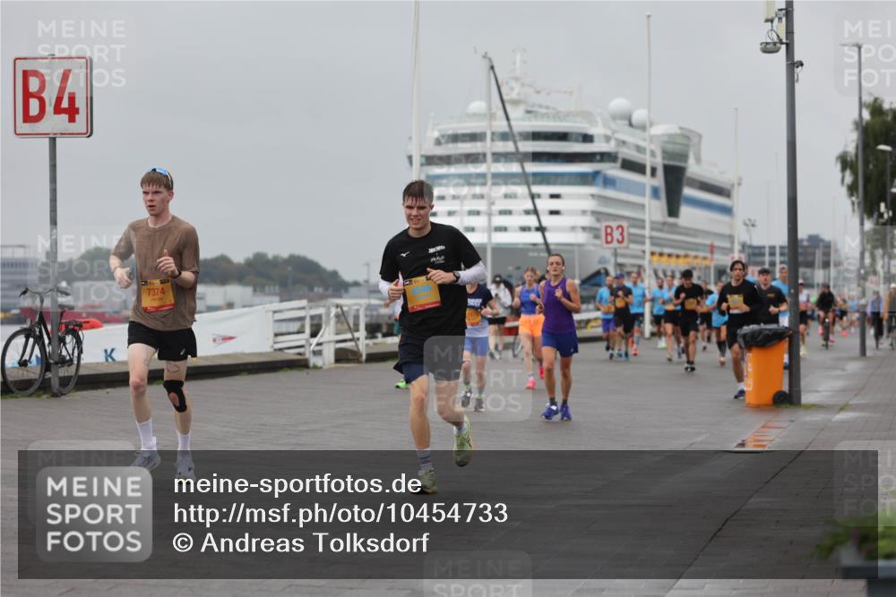 13.09.2026 - Kiel Lauf Andreas Tolksdorf http://msf.ph/oto/10454733 13.09.2026 11:54:47 Kiellinie 4, 7374, 3 meine-sportfotos.de