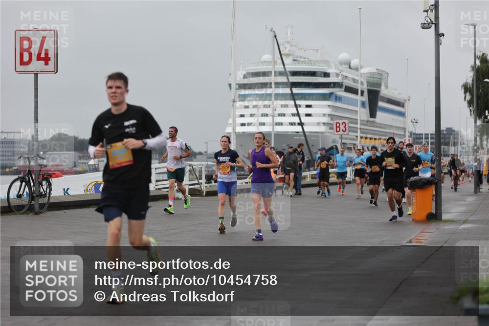13.09.2026 - Kiel Lauf Andreas Tolksdorf http://msf.ph/oto/10454758 13.09.2026 11:54:49 Kiellinie 4, 12679, 3 meine-sportfotos.de