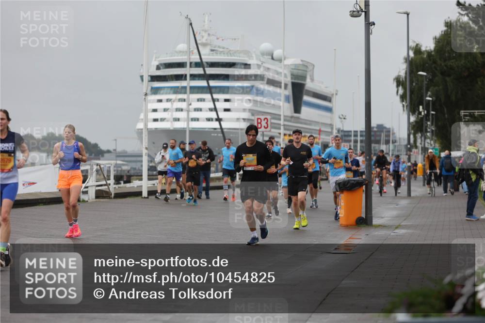 13.09.2026 - Kiel Lauf Andreas Tolksdorf http://msf.ph/oto/10454825 13.09.2026 11:54:52 Kiellinie 2679, 3 meine-sportfotos.de