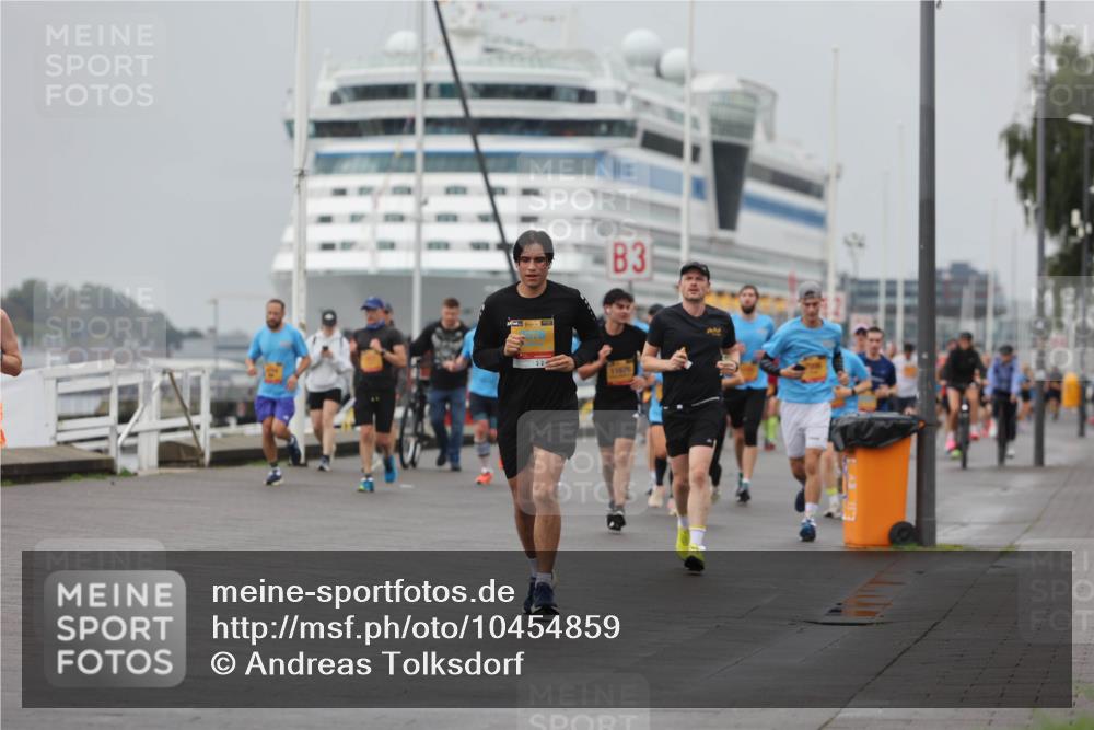 13.09.2026 - Kiel Lauf Andreas Tolksdorf http://msf.ph/oto/10454859 13.09.2026 11:54:52 Kiellinie 3, 11679 meine-sportfotos.de