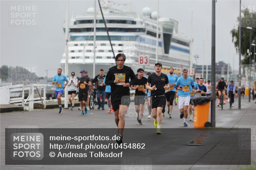 13.09.2026 - Kiel Lauf Andreas Tolksdorf http://msf.ph/oto/10454862 13.09.2026 11:54:52 Kiellinie 3 meine-sportfotos.de