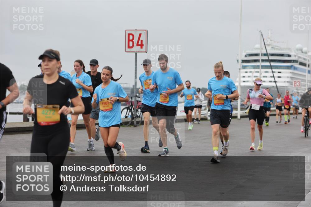 13.09.2026 - Kiel Lauf Andreas Tolksdorf http://msf.ph/oto/10454892 13.09.2026 11:55:03 Kiellinie 4272, 4, 1663, 3586, 10, 3 meine-sportfotos.de