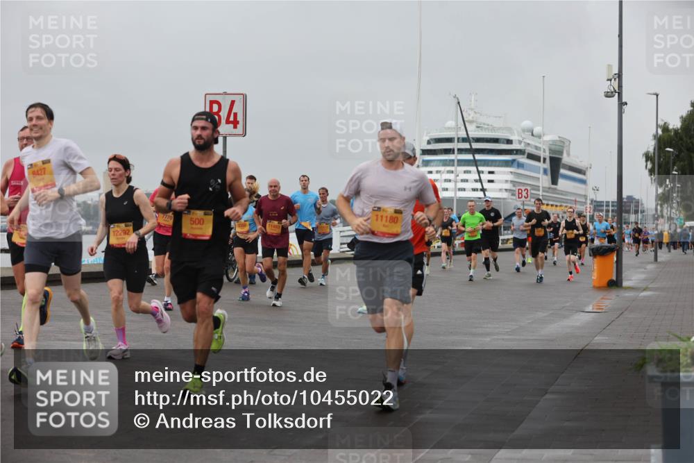13.09.2026 - Kiel Lauf Andreas Tolksdorf http://msf.ph/oto/10455022 13.09.2026 11:55:15 Kiellinie 8427, 12292, 34, 7770, 500, 2350, 11493, 11180, 3 meine-sportfotos.de