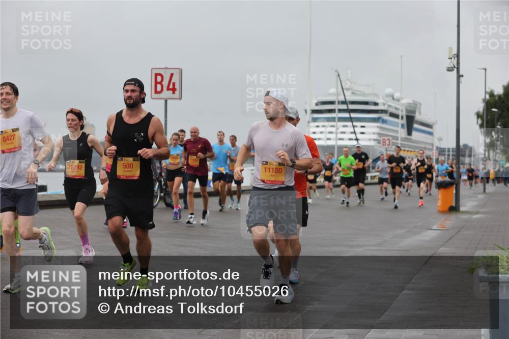 13.09.2026 - Kiel Lauf Andreas Tolksdorf http://msf.ph/oto/10455026 13.09.2026 11:55:15 Kiellinie 39, 8427, 4, 12292, 38, 500, 38, 11180, 3 meine-sportfotos.de