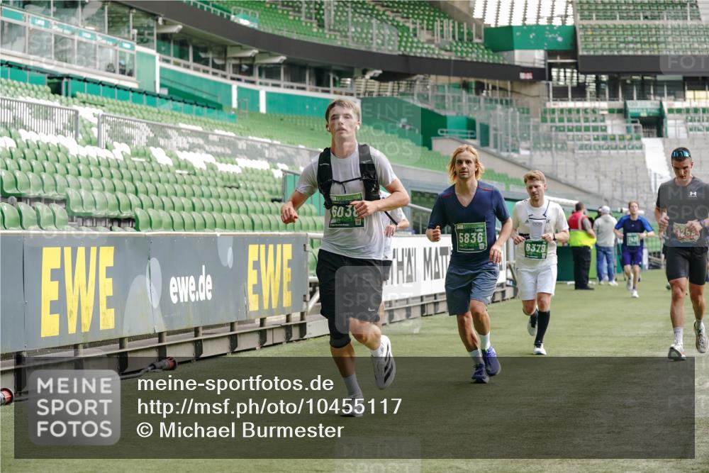 13.09.2026 - 21. swb-Marathon Bremen Michael Burmester http://msf.ph/oto/10455117 13.09.2026 12:52:45 Laufen im Stadion 102, 107, 145, 235, 376, 541, 615, 616, 683, 734, 755, 792, 863, 982, 985, 987, 1033, 1043, 1056, 1125, 1146, 1162, 1232, 1252, 1297, 1433, 1445, 1492, 1528, 1542, 1646, 1664, 1704, 1707, 1814, 1955, 2007, 2008, 2043, 2203, 2280, 2350, 2362, 2401, 2422, 2447, 2454, 2480, 2498, 2759, 2767, 2820, 2847, 2858, 2997, 3085, 3149, 3236, 3336, 3362, 3448, 3566, 3703, 3830, 3899, 3988, 4165, 4283, 4429, 4475, 4571, 4573, 4582, 4605, 4727, 4781, 4782, 4895, 5079, 5152, 5168, 5379 meine-sportfotos.de