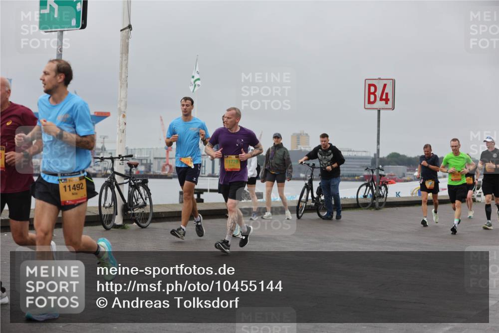 13.09.2026 - Kiel Lauf Andreas Tolksdorf http://msf.ph/oto/10455144 13.09.2026 11:55:19 Kiellinie 11492, 11728, 4 meine-sportfotos.de