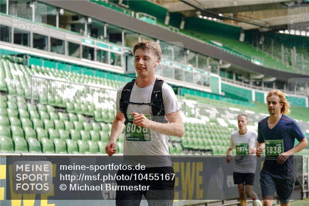 13.09.2026 - 21. swb-Marathon Bremen Michael Burmester http://msf.ph/oto/10455167 13.09.2026 12:52:46 Laufen im Stadion 102, 107, 145, 235, 376, 541, 615, 616, 683, 734, 755, 792, 863, 982, 985, 987, 1033, 1043, 1056, 1125, 1146, 1162, 1232, 1252, 1297, 1433, 1445, 1492, 1528, 1542, 1646, 1664, 1704, 1707, 1814, 1955, 2007, 2008, 2043, 2203, 2280, 2350, 2362, 2401, 2422, 2447, 2454, 2480, 2498, 2759, 2767, 2820, 2847, 2858, 2997, 3085, 3149, 3236, 3336, 3362, 3448, 3566, 3703, 3830, 3899, 3988, 4165, 4283, 4429, 4475, 4571, 4573, 4582, 4605, 4781, 4895, 5079, 5152, 5168, 5379 meine-sportfotos.de