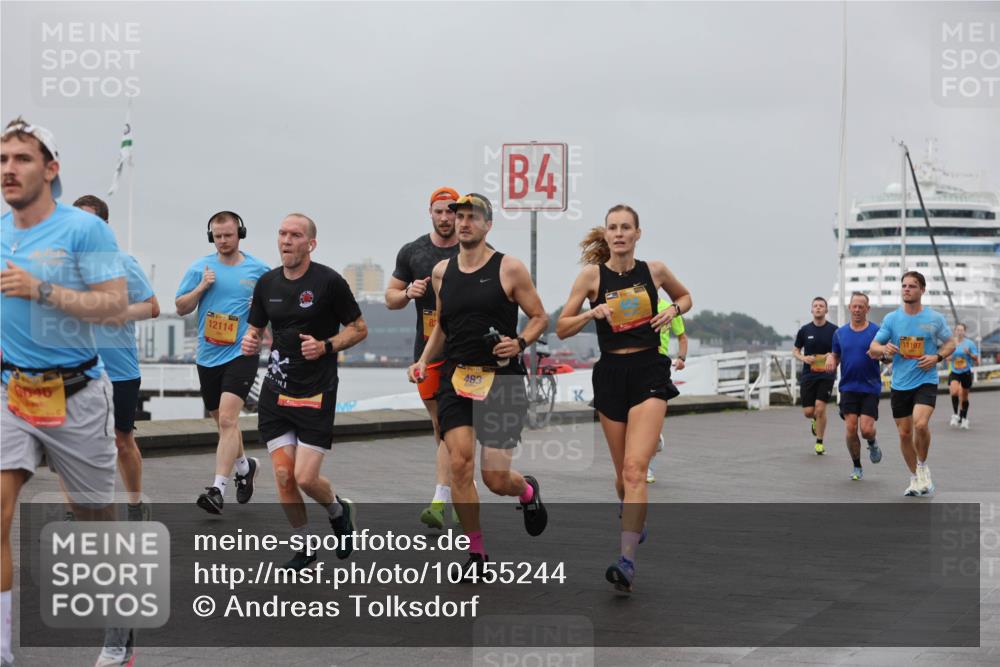 13.09.2026 - Kiel Lauf Andreas Tolksdorf http://msf.ph/oto/10455244 13.09.2026 11:55:30 Kiellinie 40, 39, 12114, 463, 4, 11197 meine-sportfotos.de