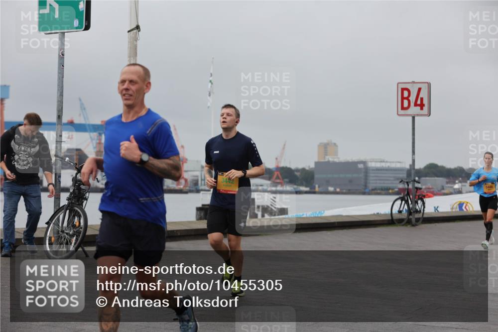 13.09.2026 - Kiel Lauf Andreas Tolksdorf http://msf.ph/oto/10455305 13.09.2026 11:55:36 Kiellinie 3447, 4, 5448 meine-sportfotos.de