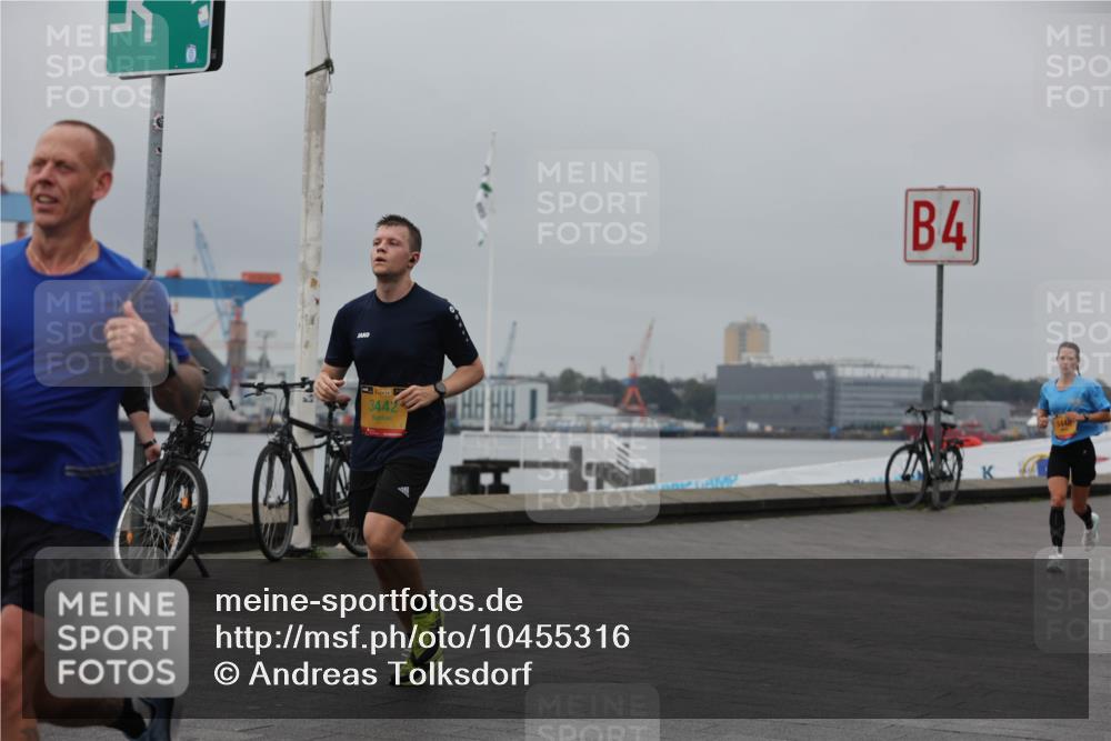 13.09.2026 - Kiel Lauf Andreas Tolksdorf http://msf.ph/oto/10455316 13.09.2026 11:55:36 Kiellinie 1, 38, 3442, 4, 5448 meine-sportfotos.de