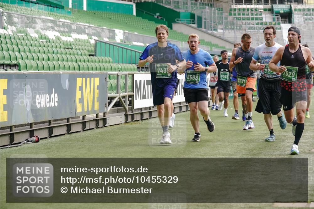 13.09.2026 - 21. swb-Marathon Bremen Michael Burmester http://msf.ph/oto/10455329 13.09.2026 12:52:52 Laufen im Stadion 102, 107, 145, 235, 313, 376, 541, 560, 615, 616, 683, 696, 734, 740, 755, 792, 863, 982, 985, 987, 1033, 1043, 1056, 1162, 1207, 1232, 1252, 1297, 1433, 1445, 1492, 1528, 1542, 1646, 1664, 1704, 1707, 1814, 1955, 2007, 2008, 2043, 2203, 2280, 2350, 2362, 2401, 2422, 2447, 2454, 2480, 2498, 2759, 2767, 2820, 2847, 2858, 2997, 3085, 3149, 3236, 3336, 3362, 3448, 3566, 3830, 3899, 3988, 4165, 4283, 4429, 4475, 4571, 4573, 4605, 4895, 5079, 5152, 5168, 5379 meine-sportfotos.de