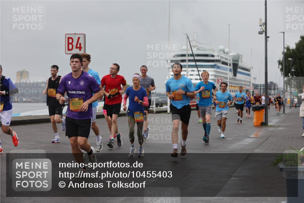 13.09.2026 - Kiel Lauf Andreas Tolksdorf http://msf.ph/oto/10455403 13.09.2026 11:55:48 Kiellinie 4, 166, 5263, 8645, 4, 39, 8513, 3 meine-sportfotos.de