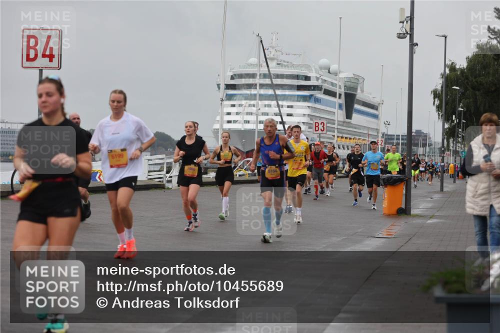 13.09.2026 - Kiel Lauf Andreas Tolksdorf http://msf.ph/oto/10455689 13.09.2026 11:56:07 Kiellinie 4, 6199, 1960, 5164, 3 meine-sportfotos.de