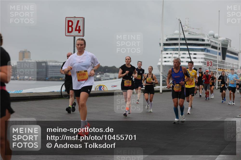 13.09.2026 - Kiel Lauf Andreas Tolksdorf http://msf.ph/oto/10455701 13.09.2026 11:56:08 Kiellinie 7405, 4, 6199, 1960, 5164, 3, 82 meine-sportfotos.de