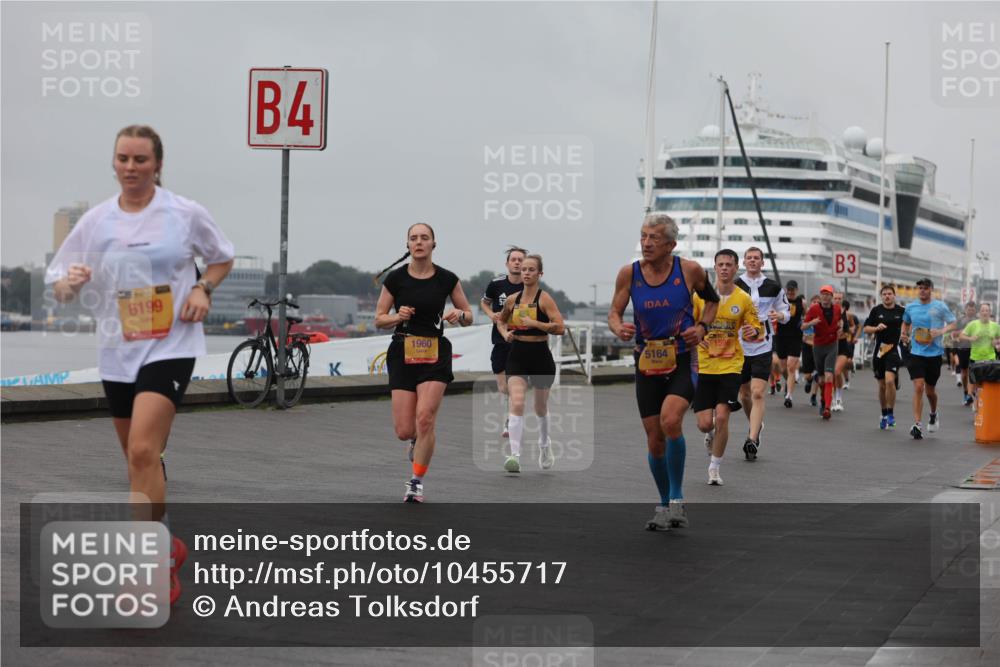 13.09.2026 - Kiel Lauf Andreas Tolksdorf http://msf.ph/oto/10455717 13.09.2026 11:56:09 Kiellinie 6199, 4, 1960, 5164, 3 meine-sportfotos.de