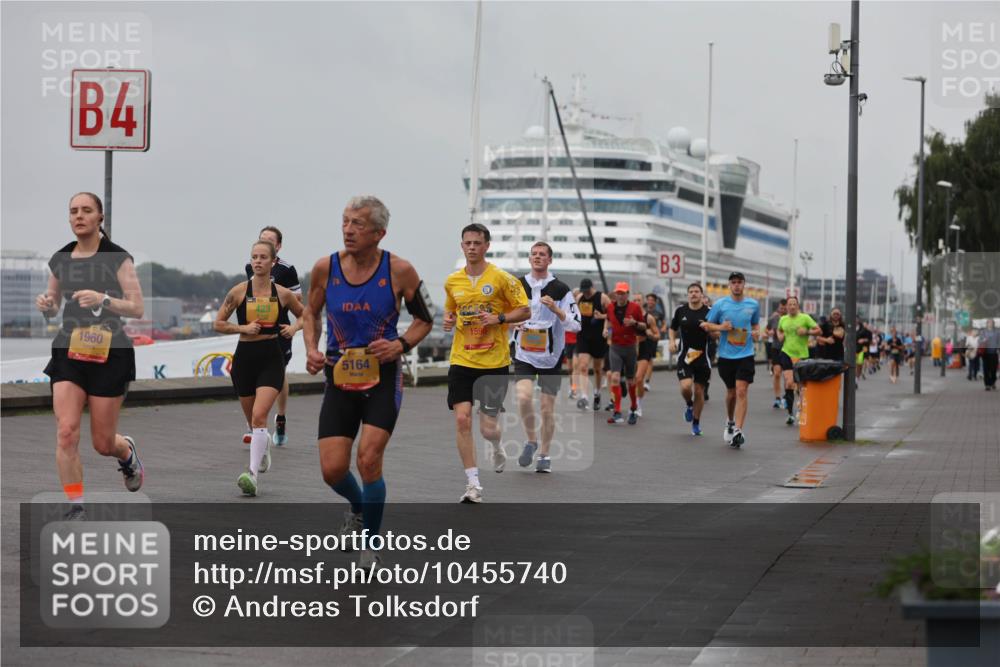 13.09.2026 - Kiel Lauf Andreas Tolksdorf http://msf.ph/oto/10455740 13.09.2026 11:56:10 Kiellinie 4, 1960, 423, 5164, 3 meine-sportfotos.de