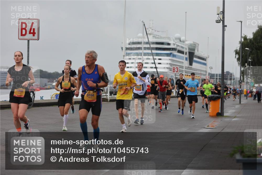 13.09.2026 - Kiel Lauf Andreas Tolksdorf http://msf.ph/oto/10455743 13.09.2026 11:56:10 Kiellinie 4, 1960, 423, 3, 5164 meine-sportfotos.de