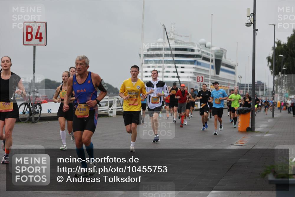 13.09.2026 - Kiel Lauf Andreas Tolksdorf http://msf.ph/oto/10455753 13.09.2026 11:56:10 Kiellinie 1960, 4, 423, 5164, 1596, 3 meine-sportfotos.de