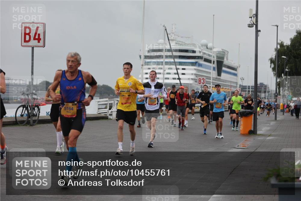 13.09.2026 - Kiel Lauf Andreas Tolksdorf http://msf.ph/oto/10455761 13.09.2026 11:56:11 Kiellinie 4, 5164, 1596, 3 meine-sportfotos.de