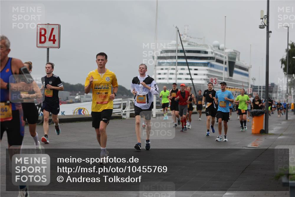 13.09.2026 - Kiel Lauf Andreas Tolksdorf http://msf.ph/oto/10455769 13.09.2026 11:56:12 Kiellinie 64, 4, 4727, 1596, 3 meine-sportfotos.de