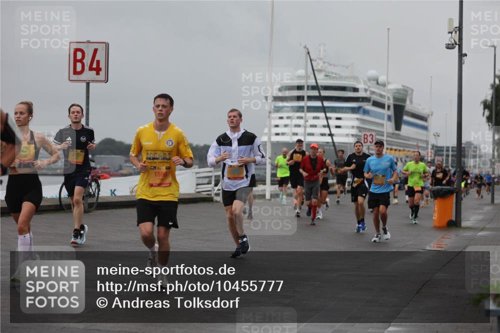 13.09.2026 - Kiel Lauf Andreas Tolksdorf http://msf.ph/oto/10455777 13.09.2026 11:56:12 Kiellinie 38, 23, 4, 4727, 1596, 3 meine-sportfotos.de