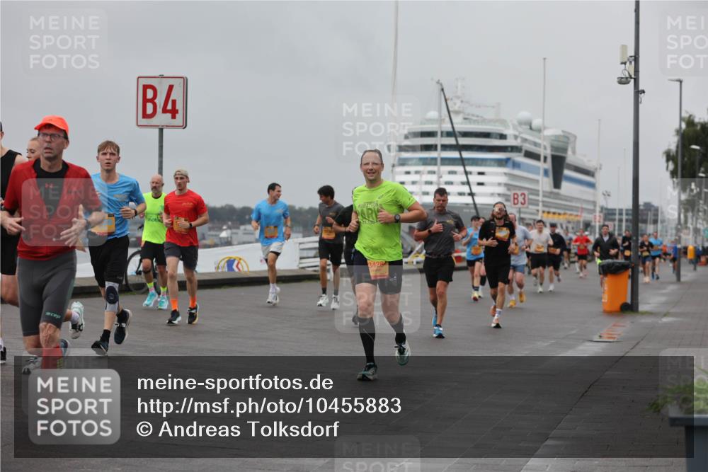 13.09.2026 - Kiel Lauf Andreas Tolksdorf http://msf.ph/oto/10455883 13.09.2026 11:56:19 Kiellinie 4, 3, 3428 meine-sportfotos.de