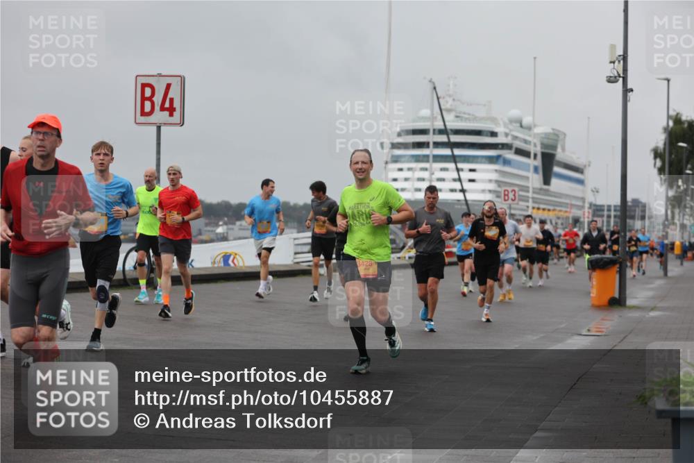 13.09.2026 - Kiel Lauf Andreas Tolksdorf http://msf.ph/oto/10455887 13.09.2026 11:56:20 Kiellinie 4, 3, 3428 meine-sportfotos.de