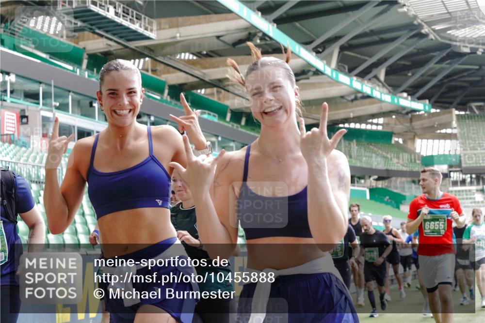 13.09.2026 - 21. swb-Marathon Bremen Michael Burmester http://msf.ph/oto/10455888 13.09.2026 13:11:06 Laufen im Stadion 164, 265, 373, 448, 581, 703, 843, 869, 984, 1113, 1180, 1435, 1738, 1849, 1851, 1855, 1867, 1894, 1936, 1952, 1967, 2202, 2232, 2248, 2268, 2281, 2284, 2299, 2330, 2333, 2339, 2342, 2353, 2375, 2426, 2432, 2443, 2530, 2531, 2553, 2573, 2589, 2594, 2654, 2659, 2669, 2682, 2714, 2717, 2784, 2785, 2804, 2819, 2822, 2836, 2907, 2920, 2932, 2976, 3026, 3027, 3063, 3079, 3082, 3086, 3089, 3122, 3159, 3174, 3207, 3208, 3291, 3328, 3349, 3352, 3370, 3409, 3410, 3470, 3549, 551 meine-sportfotos.de