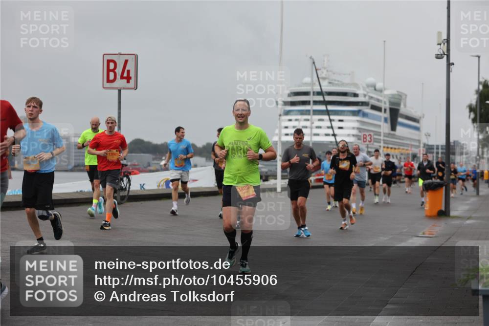 13.09.2026 - Kiel Lauf Andreas Tolksdorf http://msf.ph/oto/10455906 13.09.2026 11:56:20 Kiellinie 4, 12061, 2, 195, 3, 3428 meine-sportfotos.de