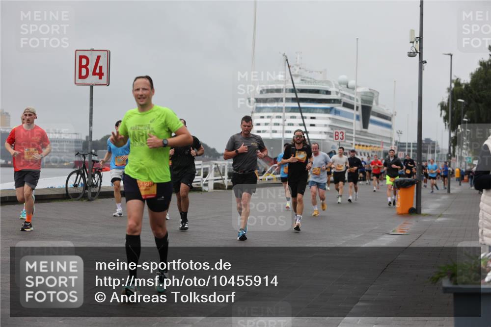 13.09.2026 - Kiel Lauf Andreas Tolksdorf http://msf.ph/oto/10455914 13.09.2026 11:56:21 Kiellinie 1200, 4, 3, 3428 meine-sportfotos.de