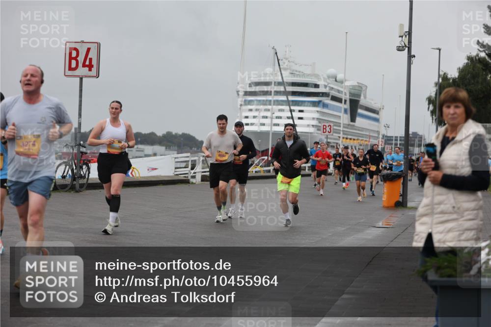 13.09.2026 - Kiel Lauf Andreas Tolksdorf http://msf.ph/oto/10455964 13.09.2026 11:56:28 Kiellinie 8694, 3 meine-sportfotos.de