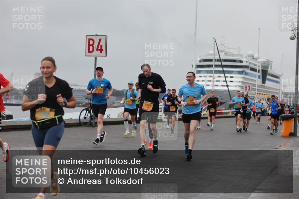 13.09.2026 - Kiel Lauf Andreas Tolksdorf http://msf.ph/oto/10456023 13.09.2026 11:56:39 Kiellinie 4, 1436, 6324, 1038, 3 meine-sportfotos.de