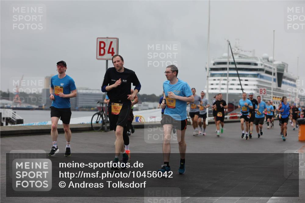 13.09.2026 - Kiel Lauf Andreas Tolksdorf http://msf.ph/oto/10456042 13.09.2026 11:56:40 Kiellinie 4, 11436, 6324, 1038, 3 meine-sportfotos.de