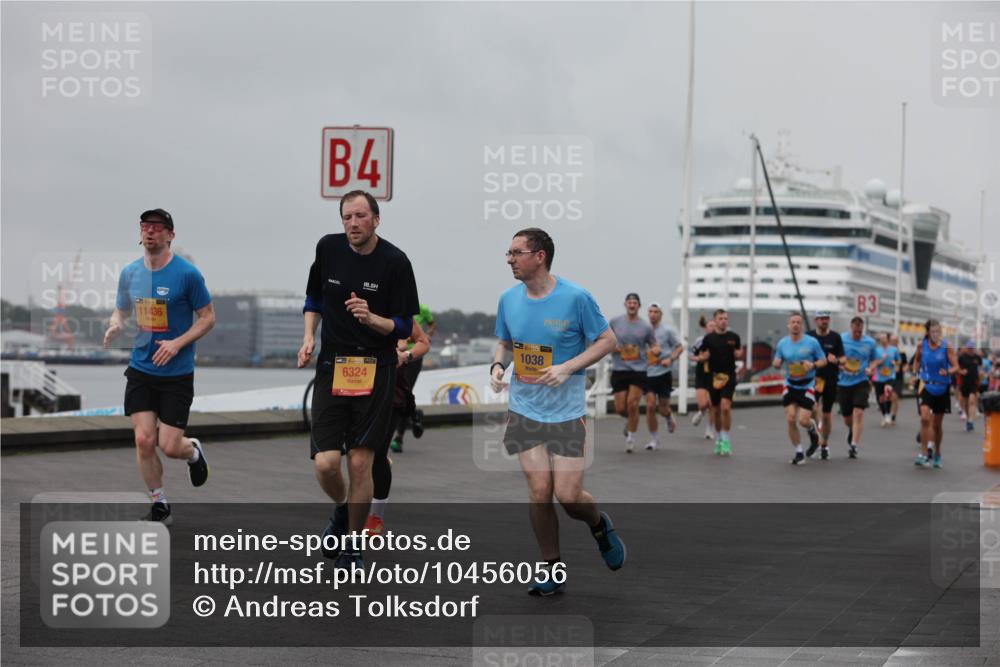 13.09.2026 - Kiel Lauf Andreas Tolksdorf http://msf.ph/oto/10456056 13.09.2026 11:56:40 Kiellinie 11436, 4, 6324, 39, 1038, 3 meine-sportfotos.de