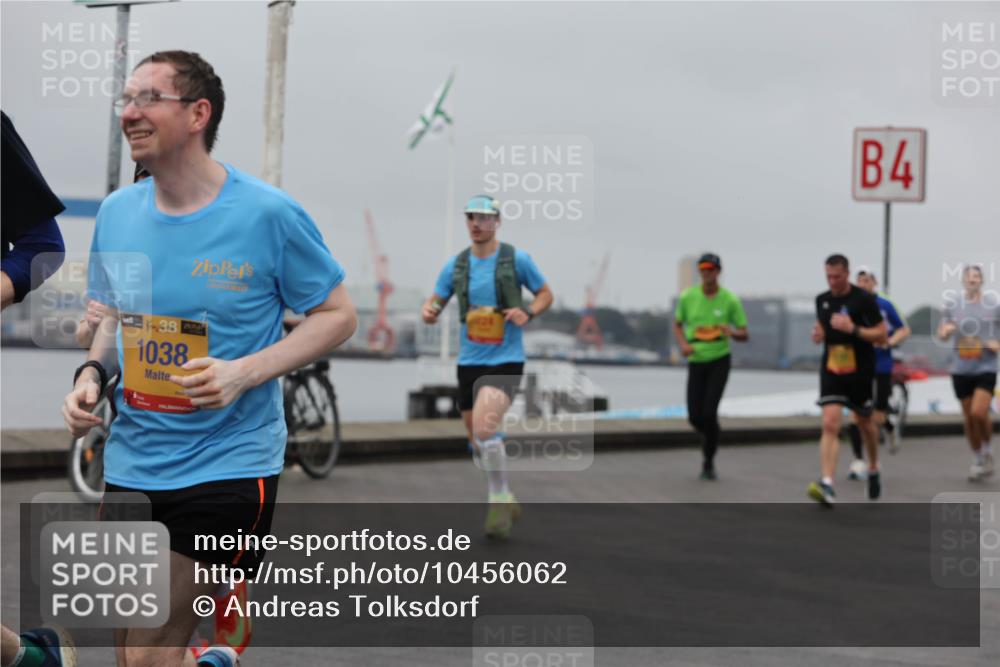 13.09.2026 - Kiel Lauf Andreas Tolksdorf http://msf.ph/oto/10456062 13.09.2026 11:56:42 Kiellinie 38, 1038, 4 meine-sportfotos.de