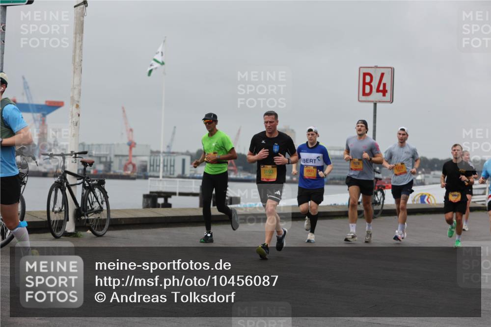 13.09.2026 - Kiel Lauf Andreas Tolksdorf http://msf.ph/oto/10456087 13.09.2026 11:56:44 Kiellinie 36, 3193, 9931, 4, 7878, 1315 meine-sportfotos.de