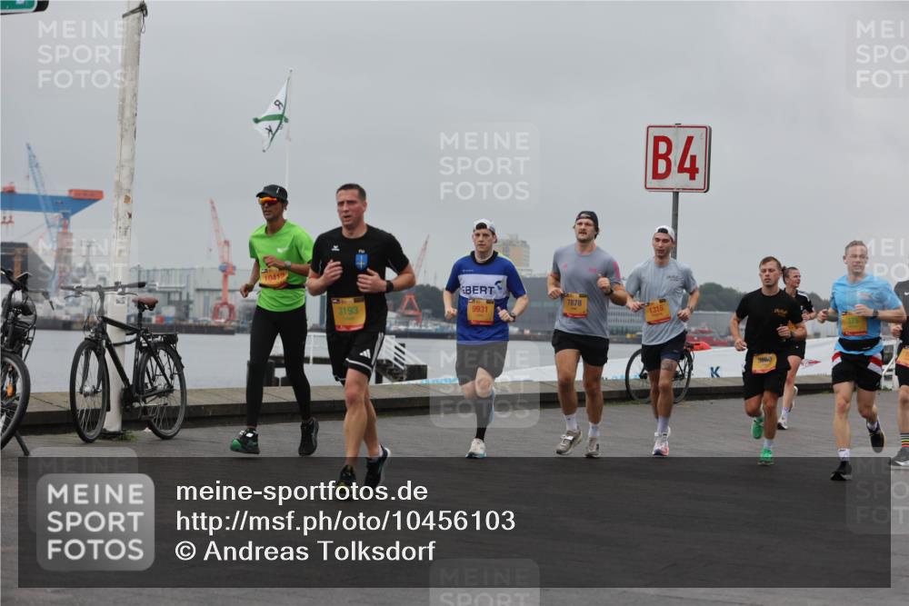 13.09.2026 - Kiel Lauf Andreas Tolksdorf http://msf.ph/oto/10456103 13.09.2026 11:56:44 Kiellinie 10412, 3193, 9931, 7878, 4, 1315, 3880 meine-sportfotos.de