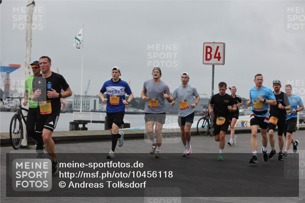 13.09.2026 - Kiel Lauf Andreas Tolksdorf http://msf.ph/oto/10456118 13.09.2026 11:56:45 Kiellinie 9931, 7878, 3193, 1315, 4, 3880, 375, 1068 meine-sportfotos.de