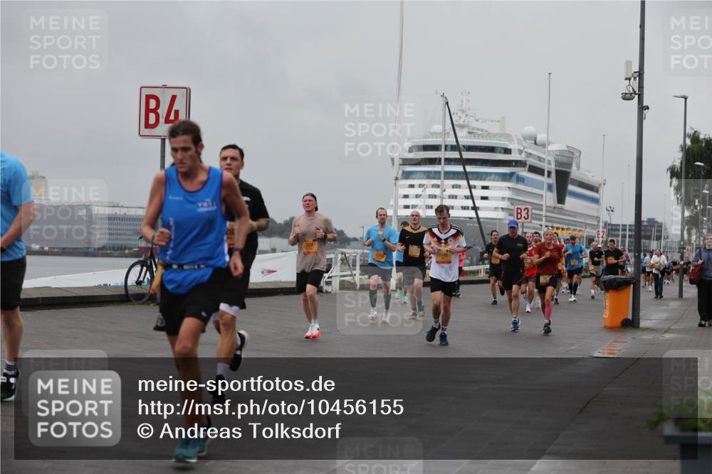 13.09.2026 - Kiel Lauf Andreas Tolksdorf http://msf.ph/oto/10456155 13.09.2026 11:56:48 Kiellinie 324, 3 meine-sportfotos.de
