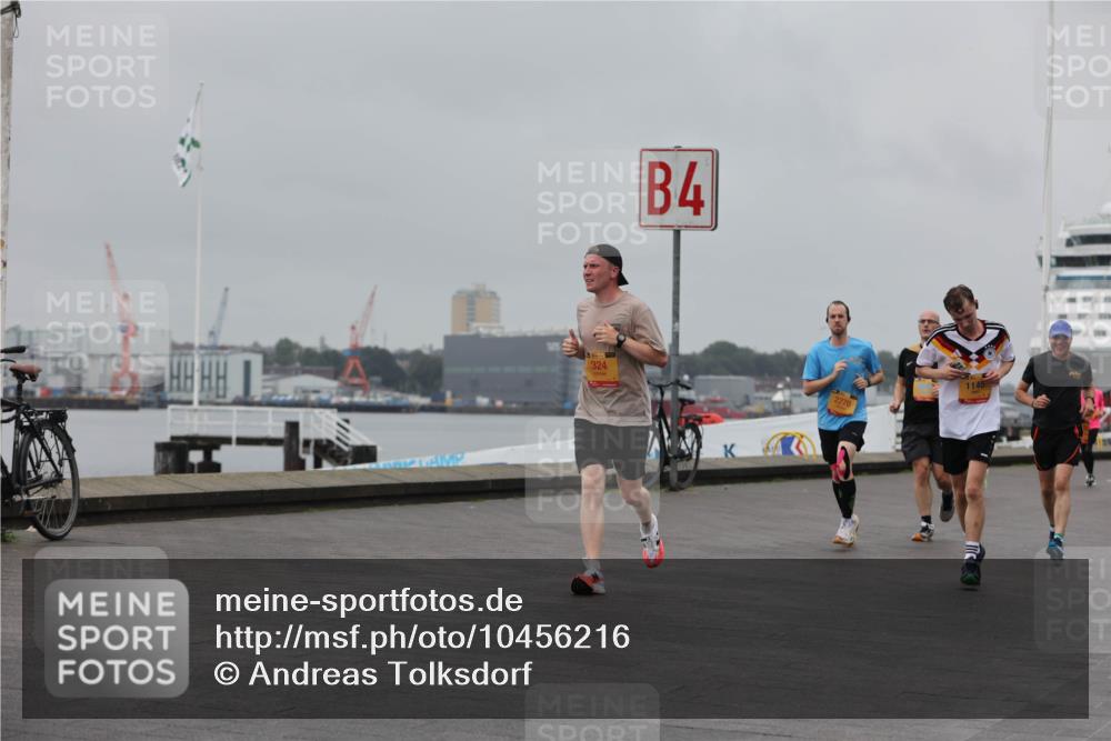 13.09.2026 - Kiel Lauf Andreas Tolksdorf http://msf.ph/oto/10456216 13.09.2026 11:56:51 Kiellinie 4, 324, 2270, 1145 meine-sportfotos.de