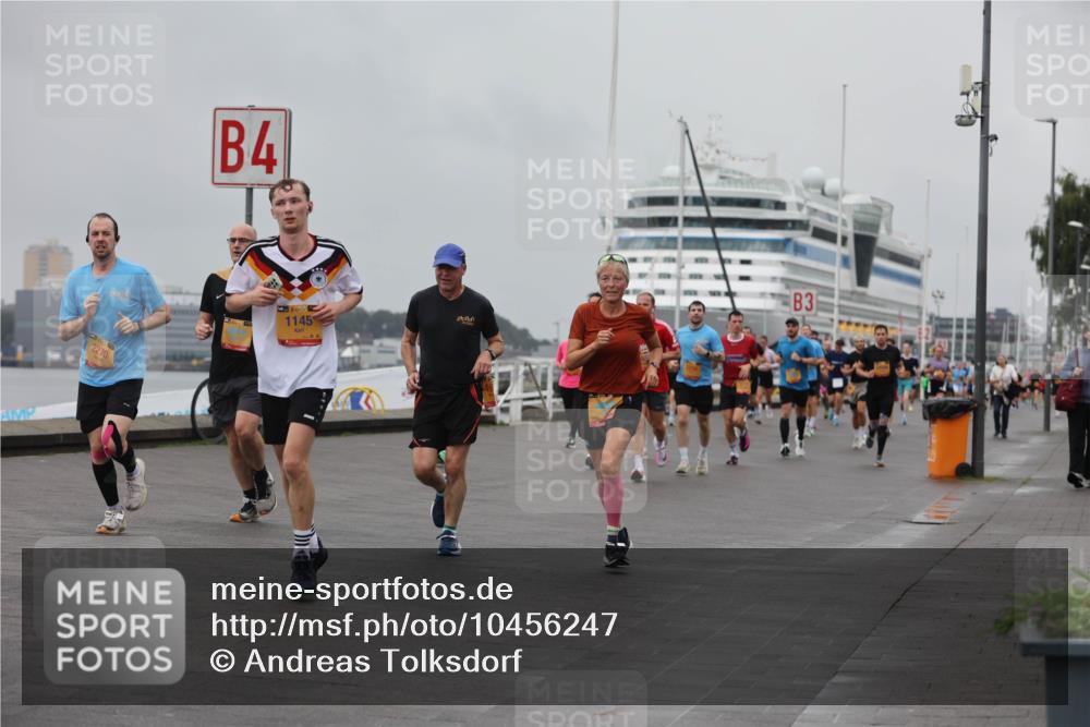 13.09.2026 - Kiel Lauf Andreas Tolksdorf http://msf.ph/oto/10456247 13.09.2026 11:56:53 Kiellinie 2270, 4, 1145, 3 meine-sportfotos.de