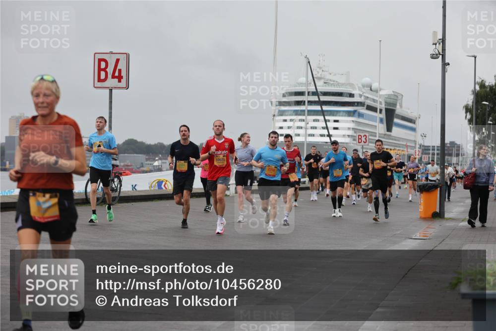 13.09.2026 - Kiel Lauf Andreas Tolksdorf http://msf.ph/oto/10456280 13.09.2026 11:56:56 Kiellinie 4, 10675, 22582, 3 meine-sportfotos.de