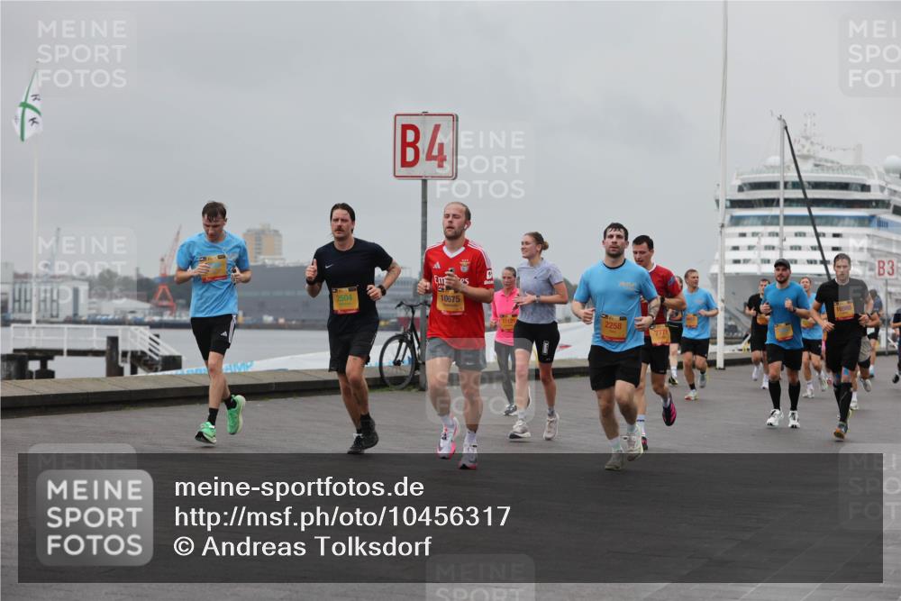 13.09.2026 - Kiel Lauf Andreas Tolksdorf http://msf.ph/oto/10456317 13.09.2026 11:56:57 Kiellinie 4, 2504, 10675, 2258, 10120, 7771, 10985, 3 meine-sportfotos.de