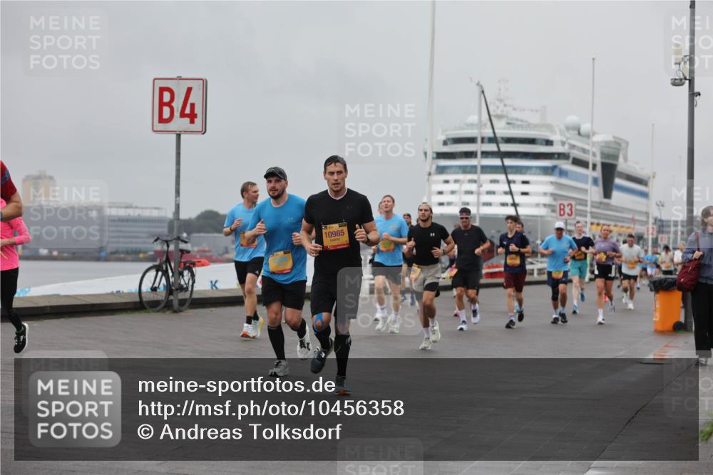 13.09.2026 - Kiel Lauf Andreas Tolksdorf http://msf.ph/oto/10456358 13.09.2026 11:57:01 Kiellinie 4, 10985, 3 meine-sportfotos.de