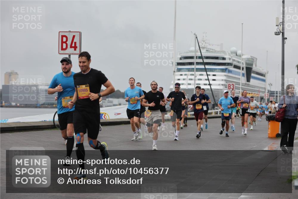 13.09.2026 - Kiel Lauf Andreas Tolksdorf http://msf.ph/oto/10456377 13.09.2026 11:57:02 Kiellinie 4, 10985, 6502, 3 meine-sportfotos.de
